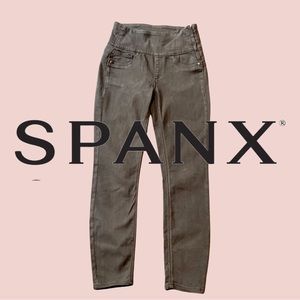 Lovely SPANX High-Waisted Jeggings with Side Zip⭐️⭐️⭐️EUC - Size Small